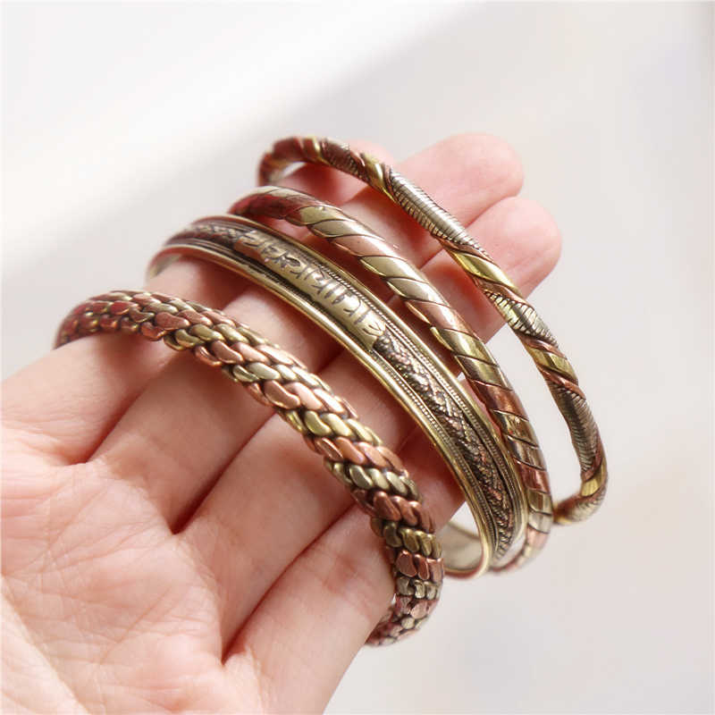 กำไลข้อมือทองแดงสีแดงแบบเปิดสำ - Ethnic Fashion Com บทวิจารณ์และราคา