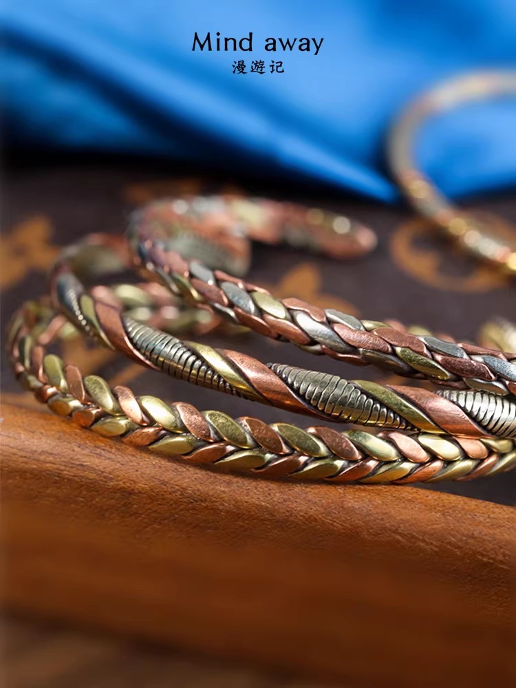 กำไลข้อมือทองแดงสีแดงแบบเปิดสำ - Ethnic Fashion Com บทวิจารณ์และราคา