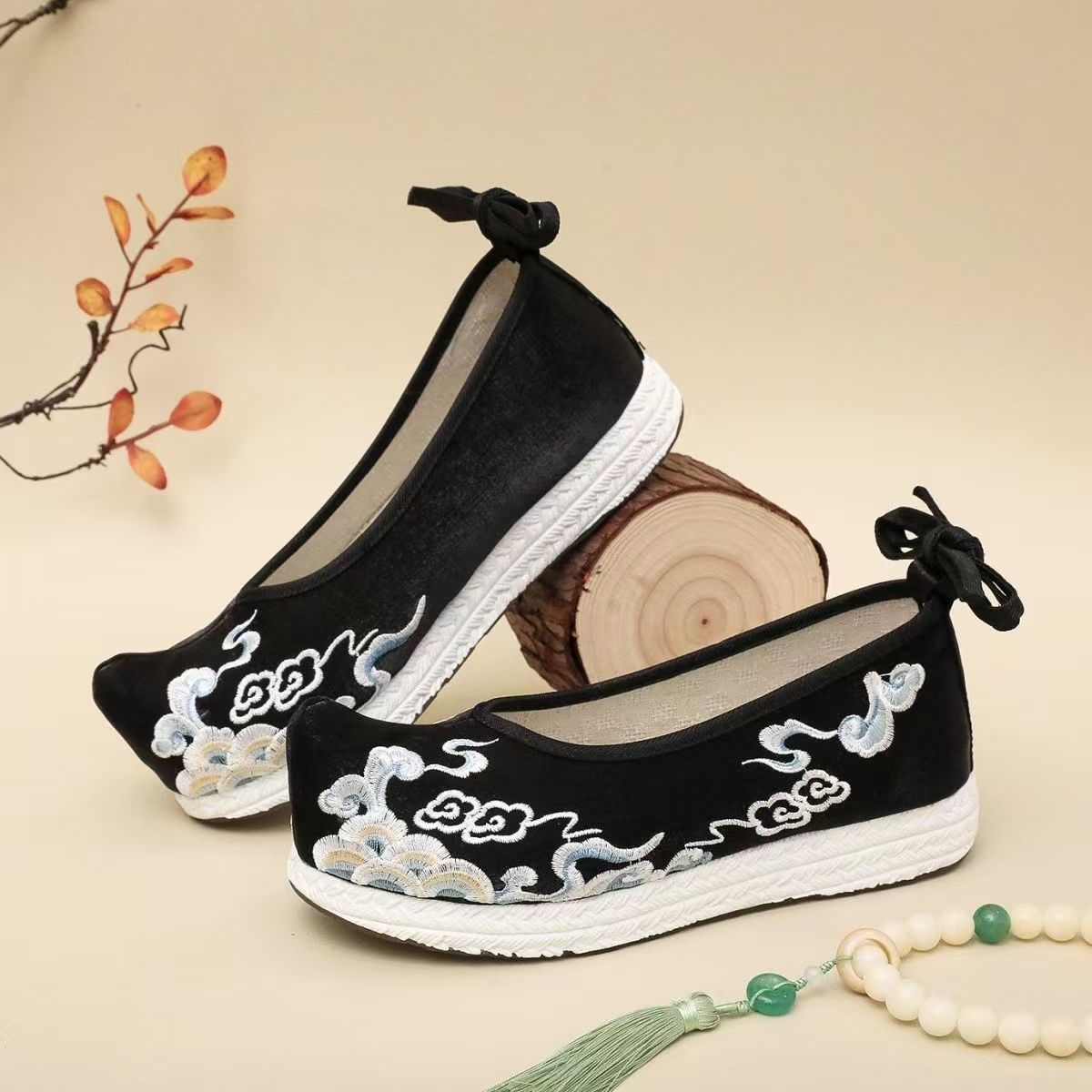 รองเท้าผู้หญิงไซส์ใหญ่ ปักลายฮ - Ethnic Style บทวิจารณ์และราคา